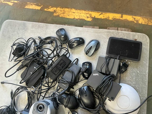 Partij toetsenborden en divers - afbeelding 6 van  7