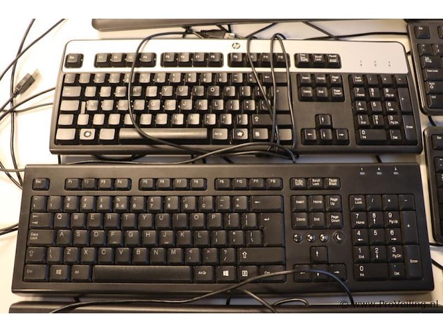 Partij toetsenborden en muizen, divere merken o.a. logi toetsenbord k120 & hp - afbeelding 4 van  5