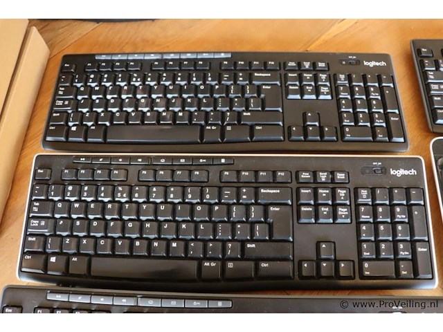 Partij toetsenborden, muis & muismatten - afbeelding 2 van  9