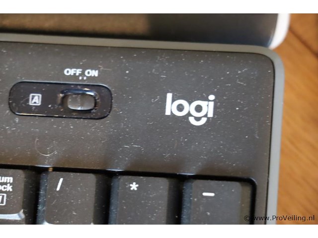 Partij toetsenborden, muis & muismatten - afbeelding 4 van  9