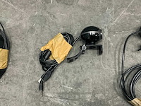 Partij toetsenborden, muizen, webcams, audio. - afbeelding 18 van  21