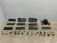 Partij toetsenborden, muizen, webcams, audio. - afbeelding 2 van  21
