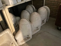 Partij toilet en wasbakken - afbeelding 4 van  6