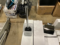 Partij toiletaccessoire - afbeelding 2 van  7