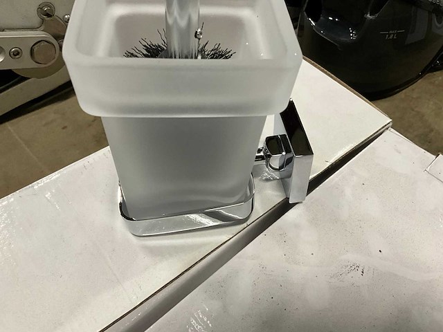 Partij toiletaccessoire - afbeelding 2 van  7