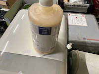 Partij toiletaccessoires - afbeelding 2 van  2