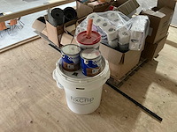 Partij toiletpapier, stelpoten, schilderbenodigheden etcetera - afbeelding 2 van  4