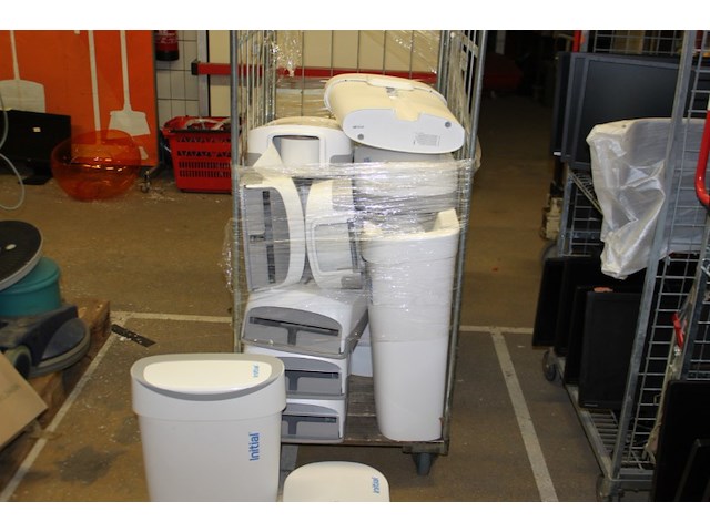 Partij toiletrol houders + sanitaire afvalbakken c.a. 15 stuks - afbeelding 5 van  11