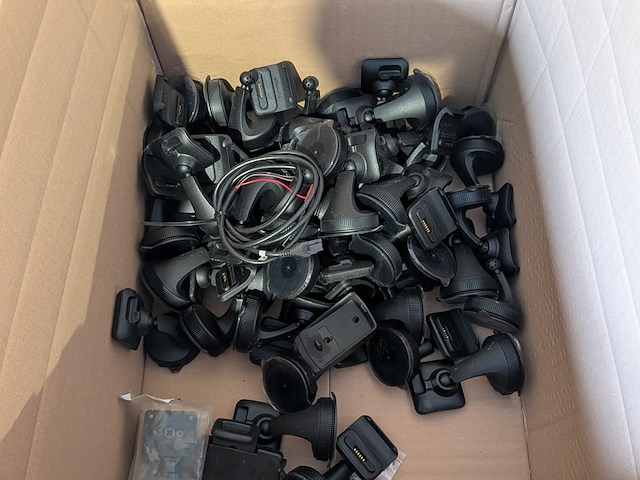 Partij tomtom-accessoires en toebehoren - afbeelding 10 van  12