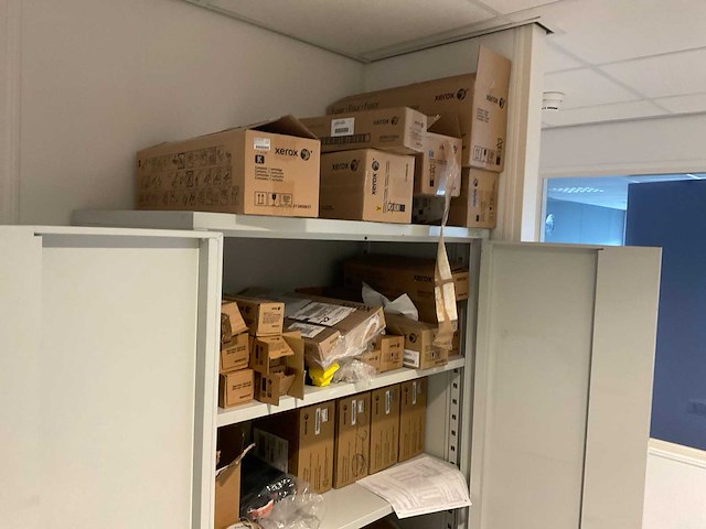 Partij toners en printpapier - afbeelding 2 van  7