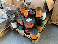 Partij touw - afbeelding 1 van  8