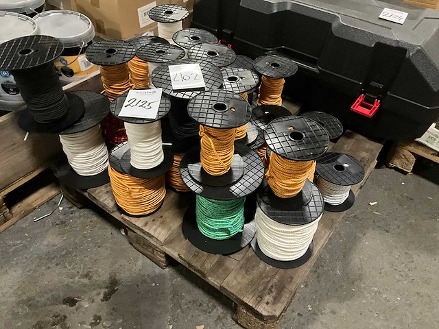 Partij touw - afbeelding 1 van  3