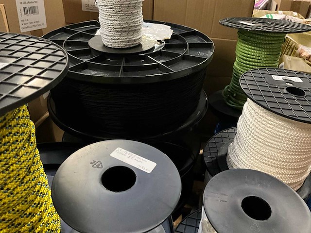 Partij touwen - afbeelding 7 van  7