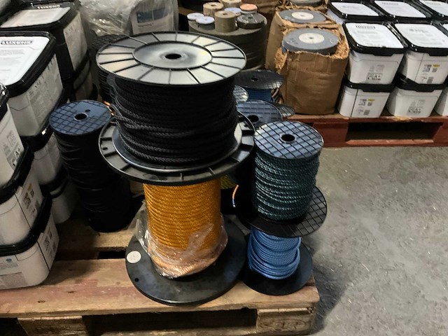 Partij touwen - afbeelding 6 van  6