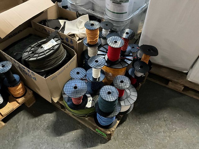 Partij touwen - afbeelding 1 van  7