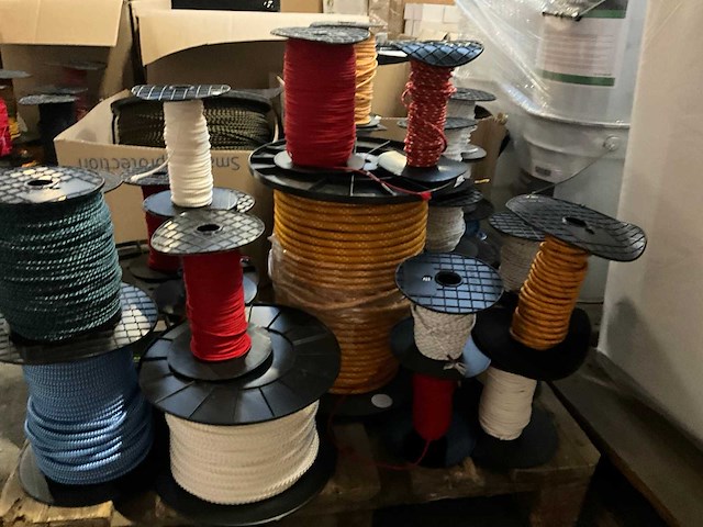 Partij touwen - afbeelding 3 van  7