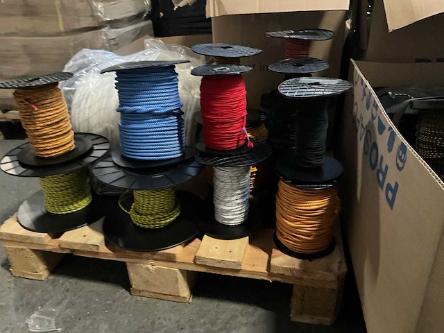 Partij touwen - afbeelding 3 van  5