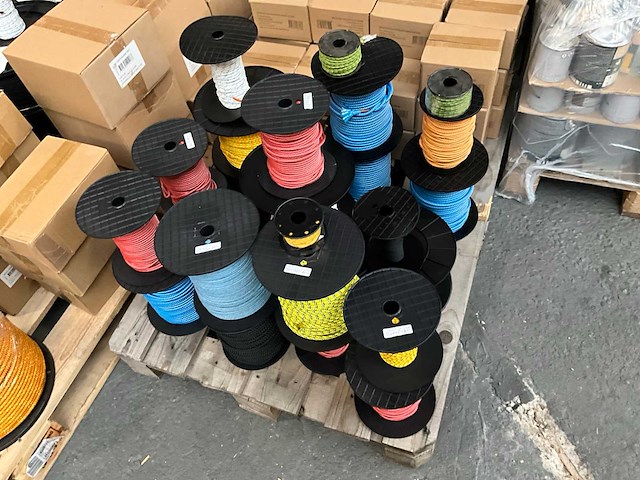 Partij touwen - afbeelding 3 van  5