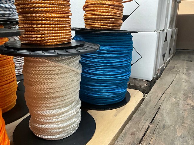 Partij touwen - afbeelding 4 van  7