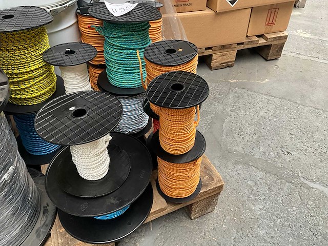 Partij touwen - afbeelding 5 van  7