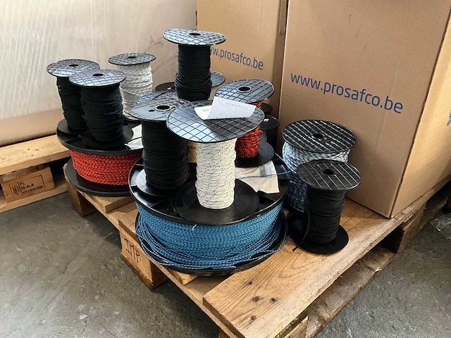 Partij touwen - afbeelding 1 van  5