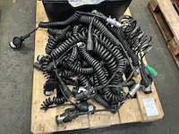 Partij trailer stekkers en luchtslangen - afbeelding 4 van  4