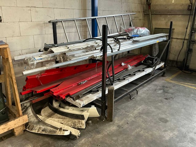 Partij traileronderdelen - afbeelding 6 van  9