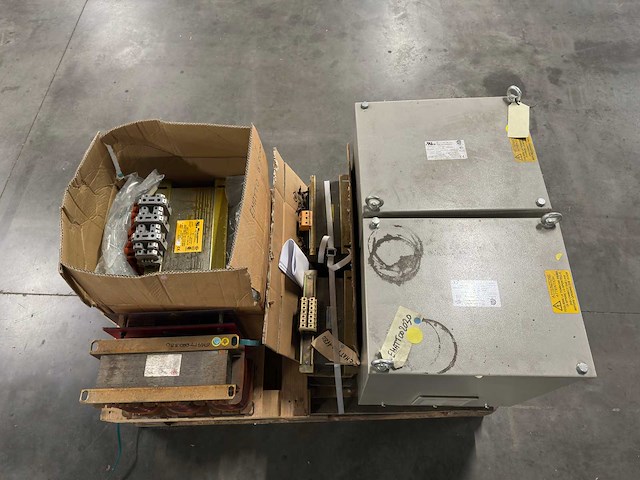 Partij transformatoren/autotransformers trafo's - afbeelding 4 van  9