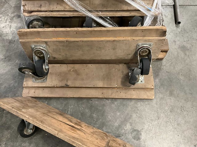 Partij transport hondjes - afbeelding 3 van  4