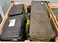 Partij transportkisten en koffers - afbeelding 5 van  12