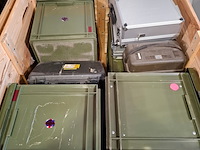 Partij transportkisten en koffers - afbeelding 12 van  12