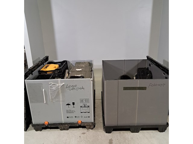 Partij transportkoffers en rugtassen - afbeelding 1 van  12