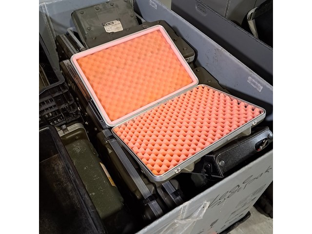 Partij transportkoffers en rugtassen - afbeelding 7 van  12