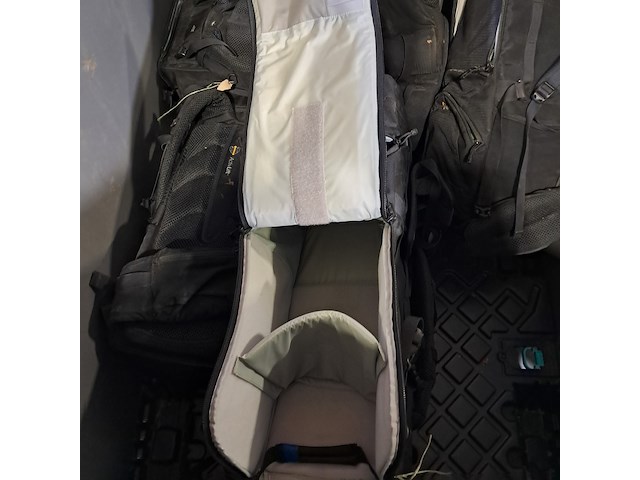 Partij transportkoffers en rugtassen - afbeelding 11 van  12