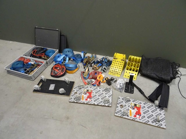 Partij transporttoebehoren - afbeelding 1 van  7