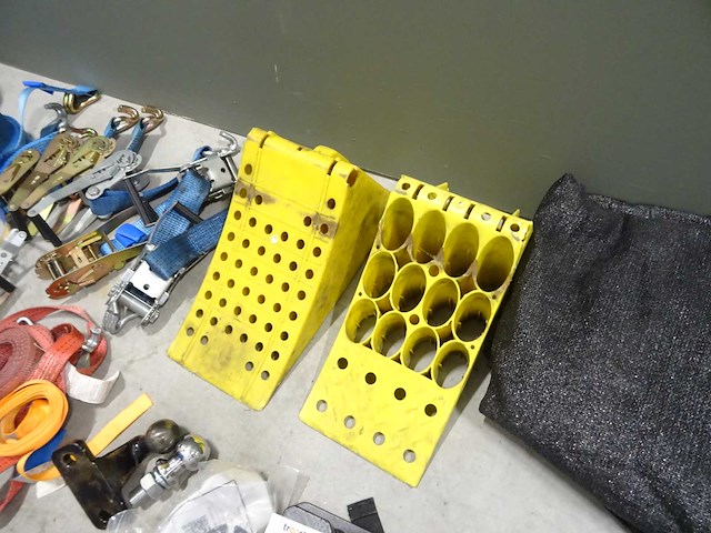 Partij transporttoebehoren - afbeelding 3 van  7