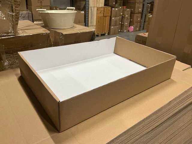 Partij tray dozen 67,5x44,5x13cm (175x) - afbeelding 1 van  4