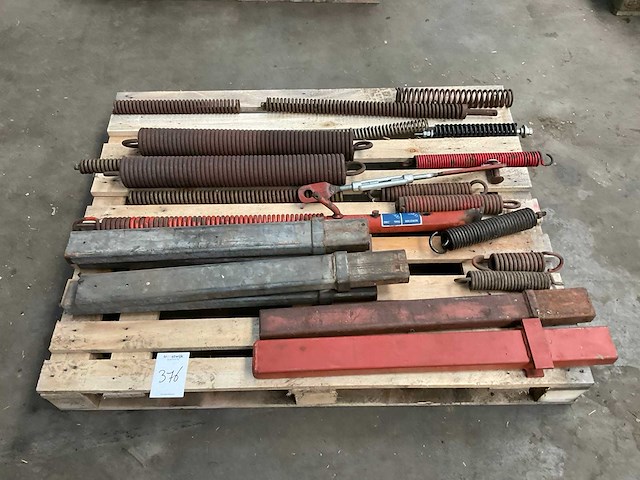 Partij trekveren en divers - afbeelding 1 van  3