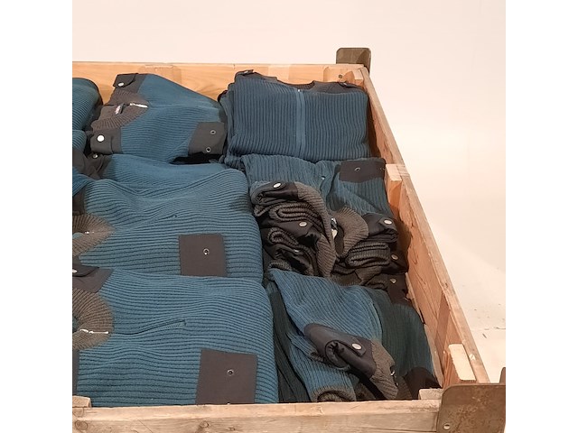 Partij truien - afbeelding 2 van  10