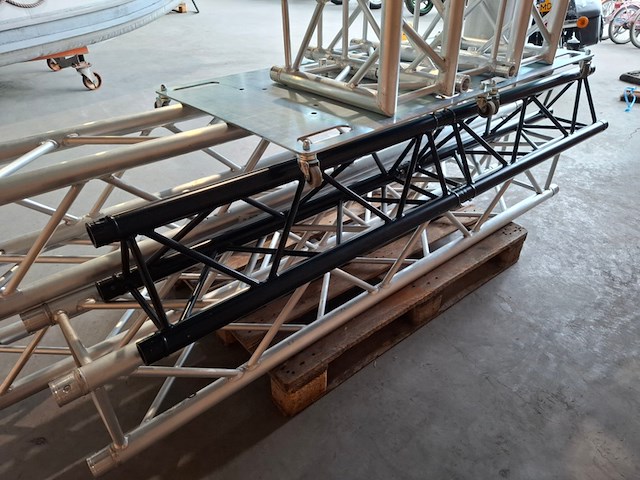 Partij truss, zilver, zwart - afbeelding 8 van  9