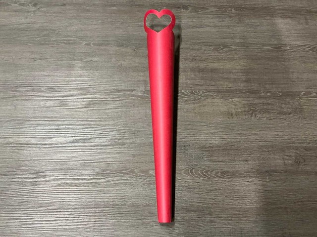 Partij tubes carry love paper 46x6x2cm red (900x) - afbeelding 1 van  7
