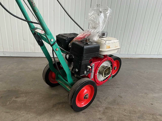 Partij tuin-en parkmachines - afbeelding 9 van  22