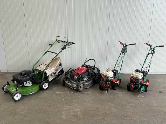 Partij tuin-en parkmachines - afbeelding 1 van  22