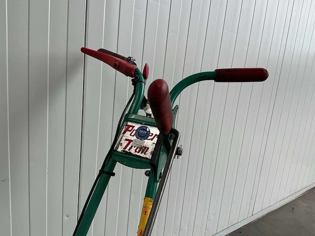 Partij tuin-en parkmachines - afbeelding 14 van  22