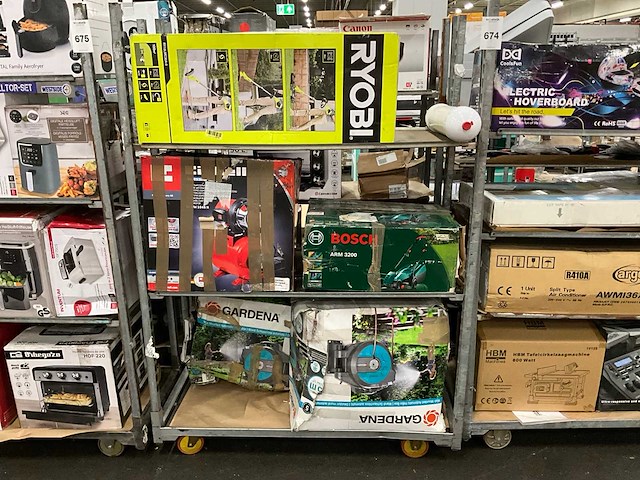 Partij tuinbenodigdheden retourgoederen - afbeelding 1 van  7