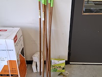 Partij tuinbenodigdheden - afbeelding 1 van  12