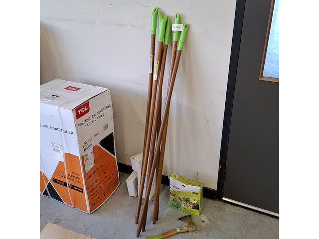 Partij tuinbenodigdheden - afbeelding 8 van  12