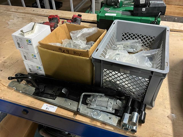 Partij tuindeurbeslag - afbeelding 1 van  7