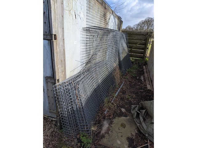 Partij tuingaas o.a. voor klimop - afbeelding 1 van  8