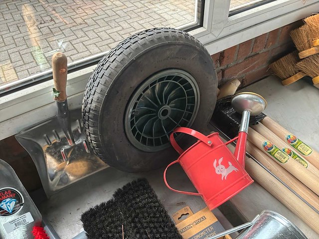 Partij tuingereedschap accessoire - afbeelding 2 van  10